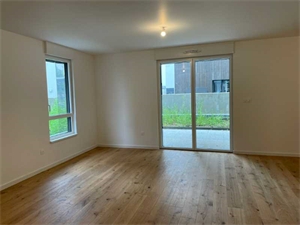 t2 à la location -   67000  STRASBOURG, surface 49 m2 location t2 - UBI482976428